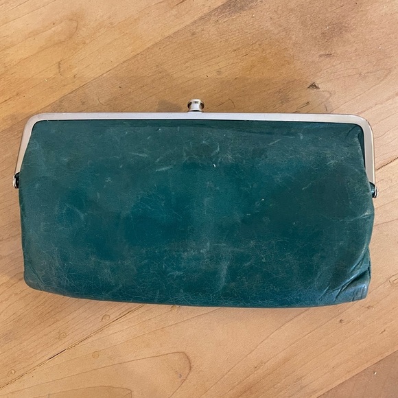 Hobo Lauren Folding Magnetic Clutch Wallet in Emerald Green - Picture 1 of 8